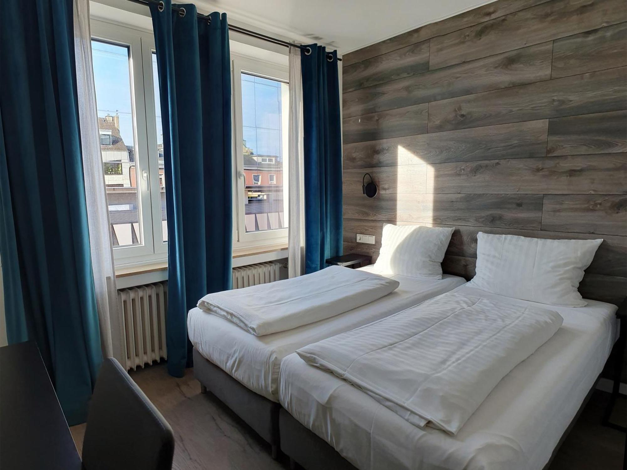 Rheinmetropole Hotel Дюссельдорф Экстерьер фото